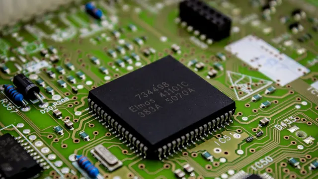 High-frequency RF circuit board